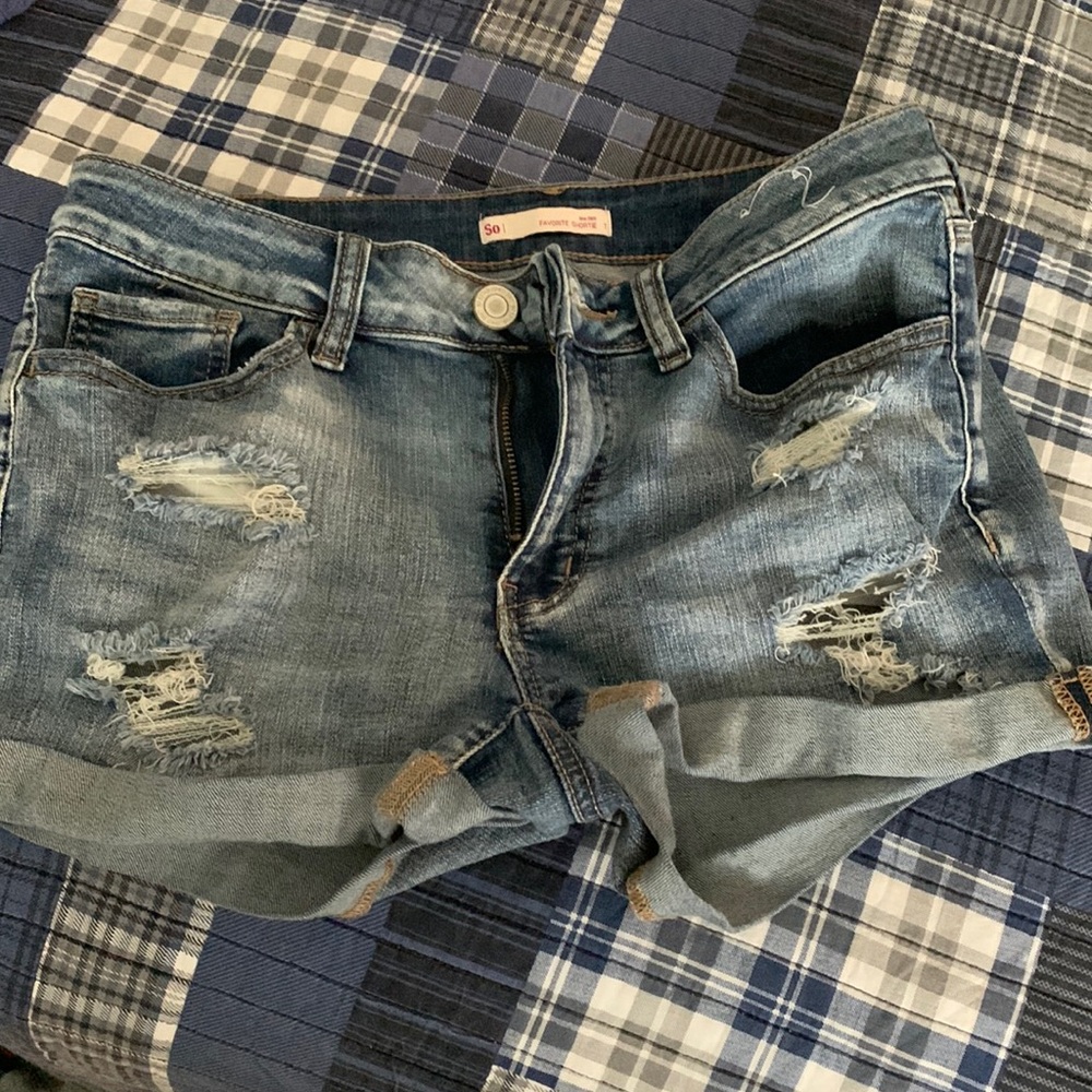 Medium-Light wash ripped shorts